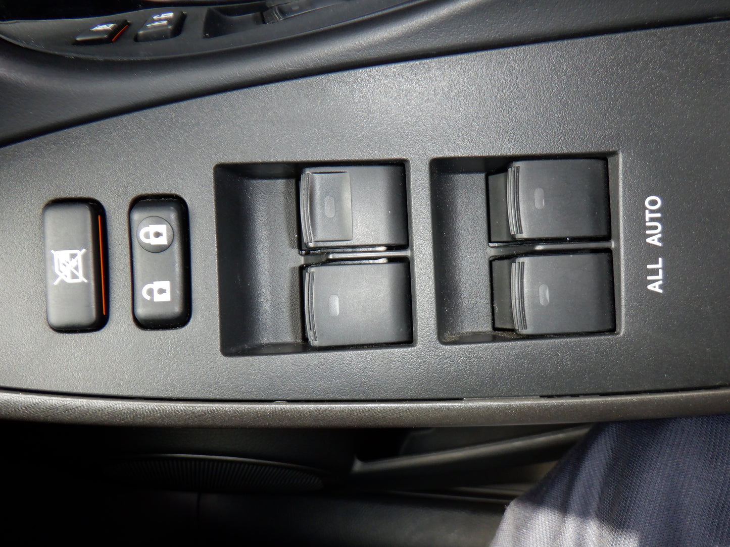 1035 TOYOTA RAV4 STYLE 2015 ACA36-6001154