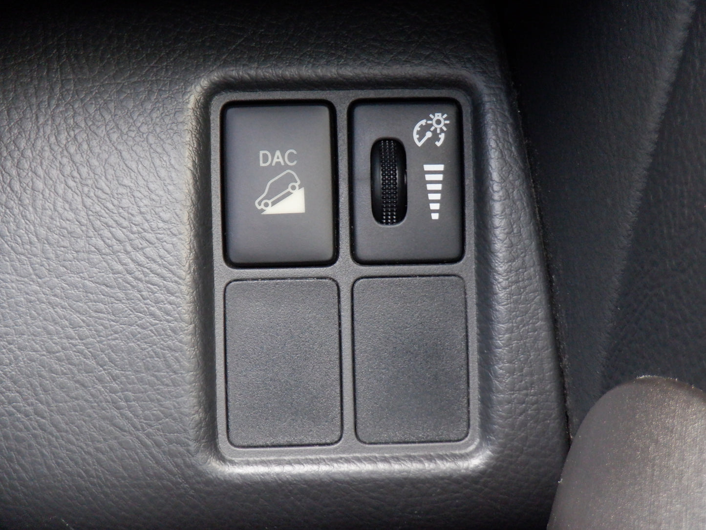 1057 TOYOTA RAV4 STYLE 2016 ACA36-6001497