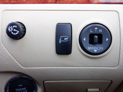 923 TOYOTA CROWN ROYAL 2.5 ROYAL SALOON 2004 GRS180-5011794