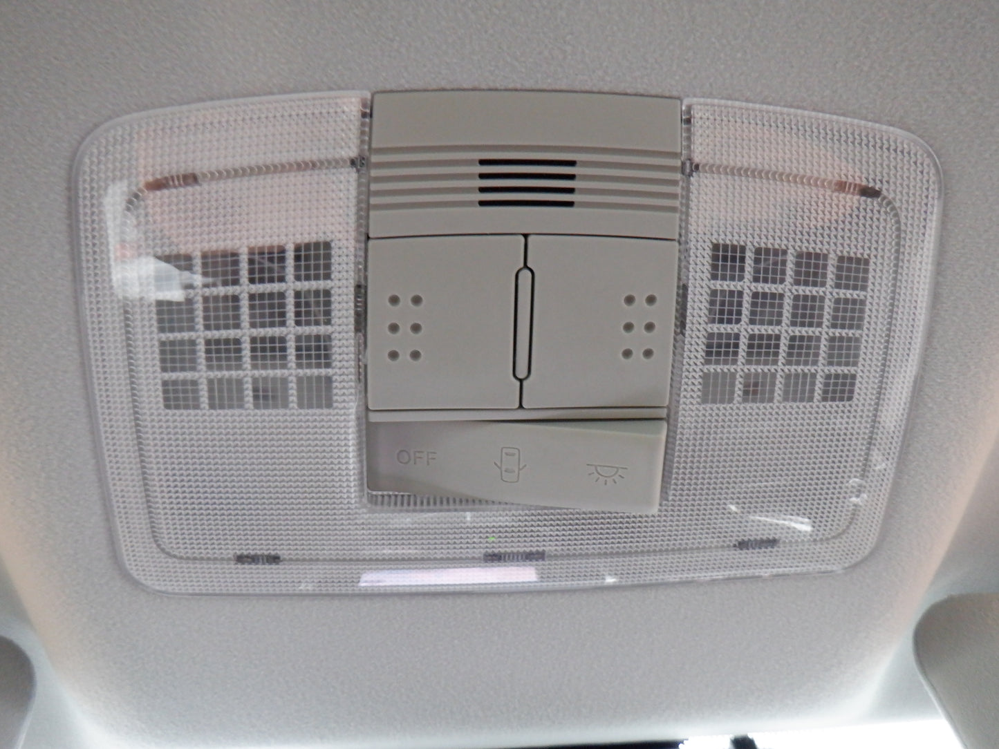 939 TOYOTA PREMIO 1.8X_L PACKAGE 2018 ZRT260-3109568