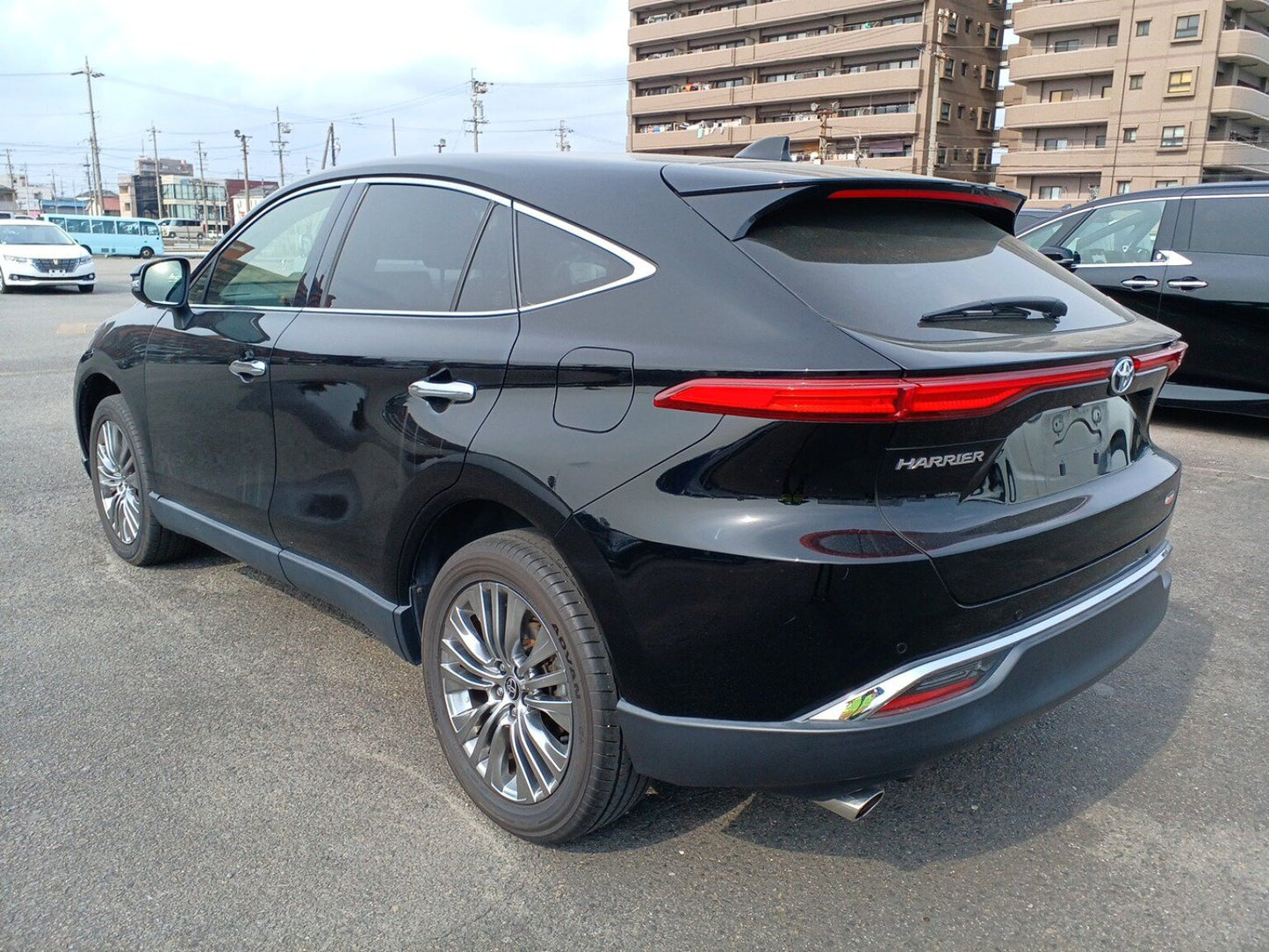 1027 TOYOTA HARRIER Z 2021 / Milage: 38,390 Km