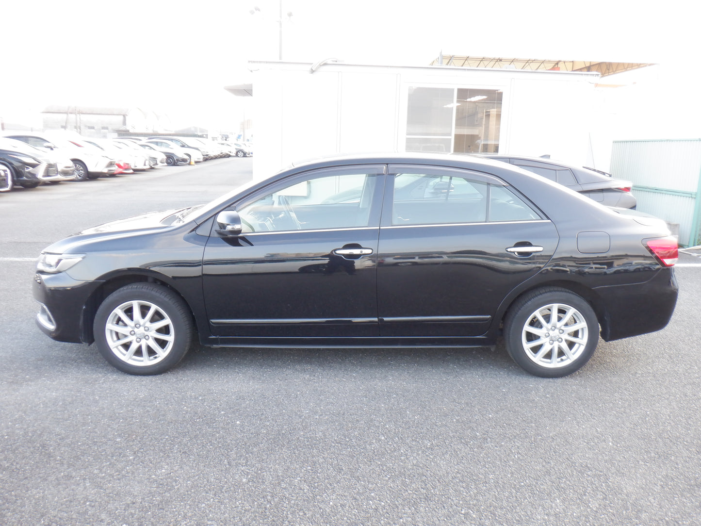 939 TOYOTA PREMIO 1.8X_L PACKAGE 2018 ZRT260-3109568