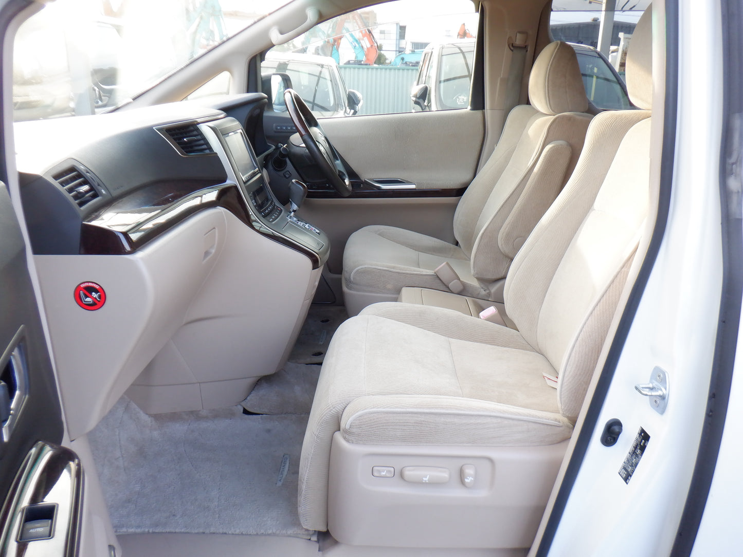 990 TOYOTA ALPHARD 240G 2012 ANH20-8213940