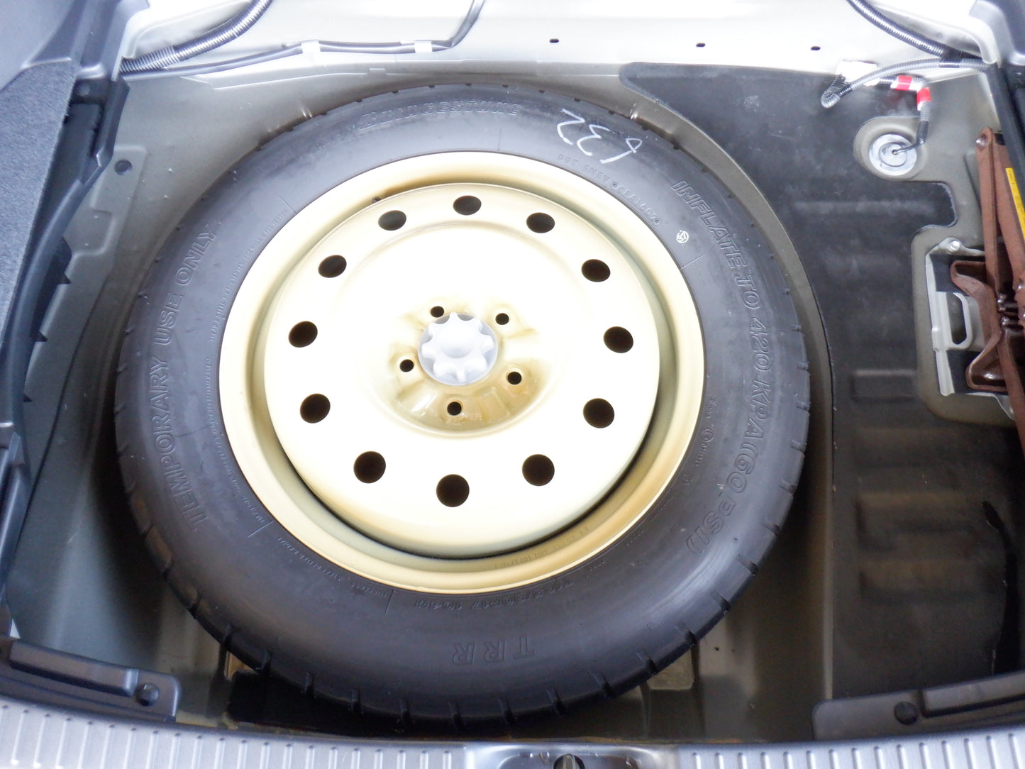 1036 TOYOTA KLUGER V NAVI PACKAGE 2002 ACU20-0040946