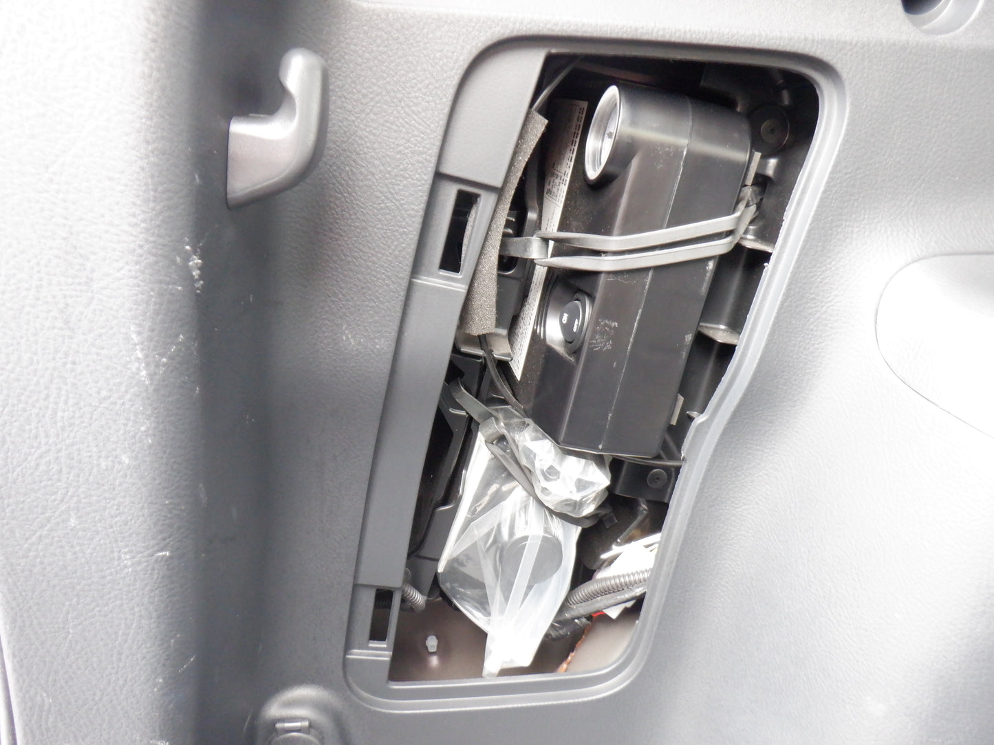 1026 TOYOTA VANGUARD 240S 2013 ACA33-5306970