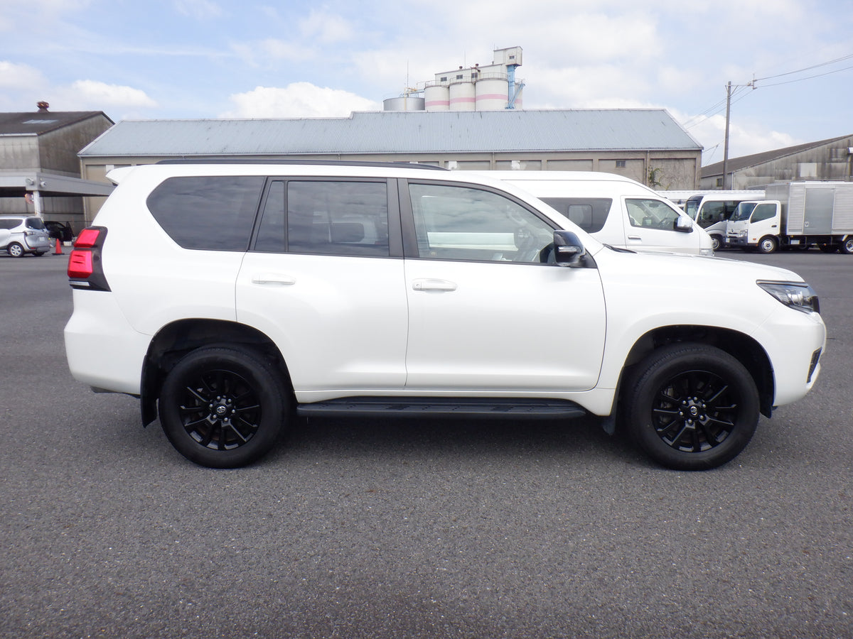 1076 TOYOTA LAND CRUISER PRADO TX L PACKAGE 70TH ANNIVERSARY LIMITED 2022 TRJ150-0138727