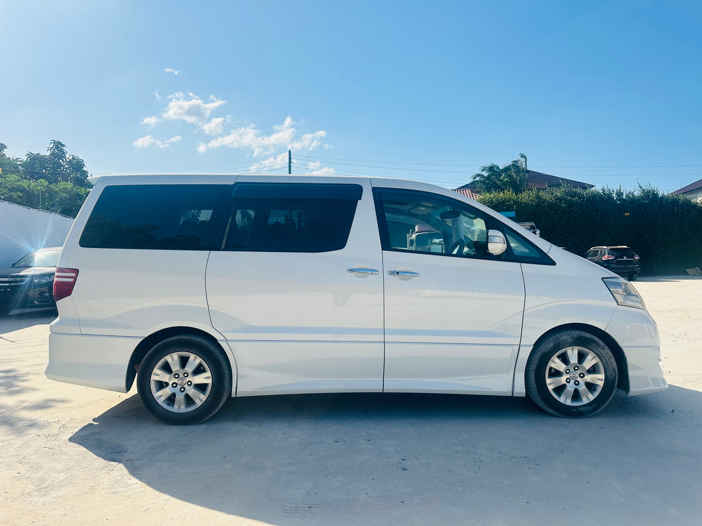 557 Toyota Alphard AS 2007