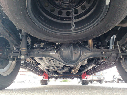 880 TOYOTA HILUX 4WD Z 2020 brand new tires, very low milage