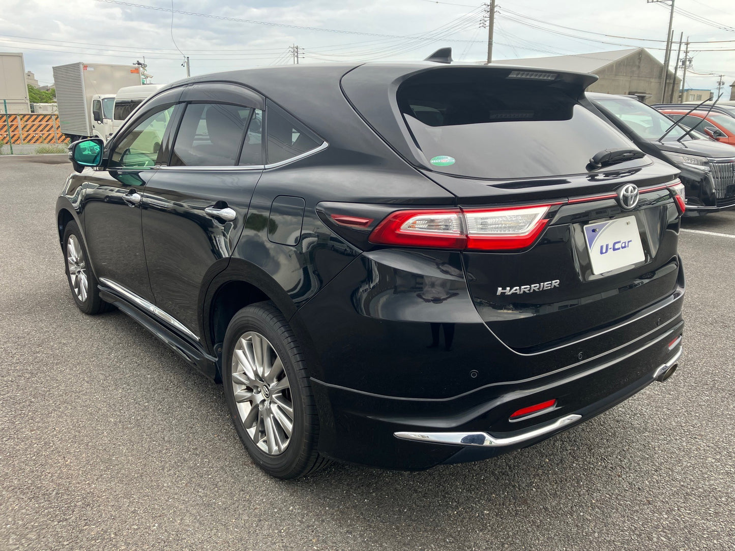1070 TOYOTA HARRIER PREMIUM 2018 ZSU60-0155235