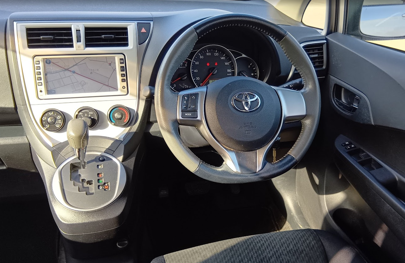 892. TOYOTA RACTIS LEPICE 2011
