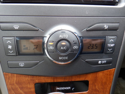 835	TOYOTA	COROLLA AXIO	G	2010	 ,Milage:	47,000	Km