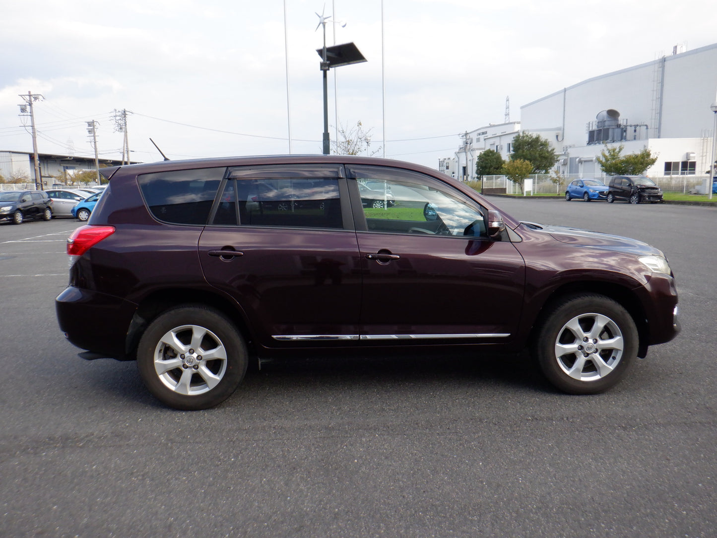 846	TOYOTA	VANGUARD	240S	2010	 / 	Milage:	13,700	Km