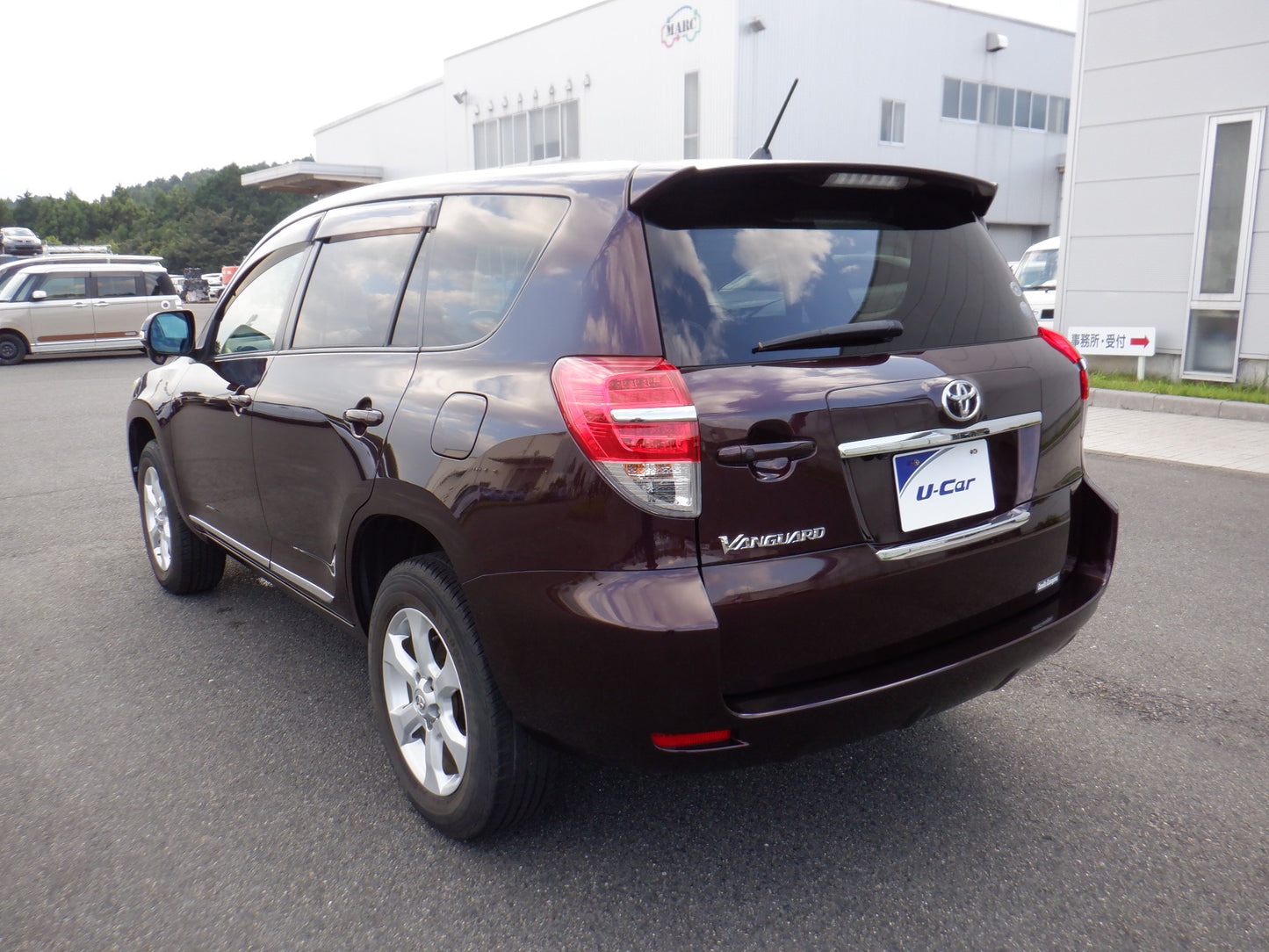 846	TOYOTA	VANGUARD	240S	2010	 / 	Milage:	13,700	Km