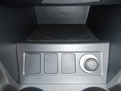 846	TOYOTA	VANGUARD	240S	2010	 / 	Milage:	13,700	Km