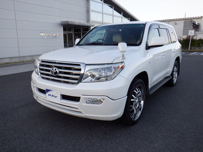 841 TOYOTA	LAND CRUISER AX 2008 / Milage: 88,500Km