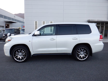 841 TOYOTA	LAND CRUISER AX 2008 / Milage: 88,500Km