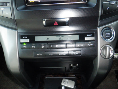 841 TOYOTA	LAND CRUISER AX 2008 / Milage: 88,500Km