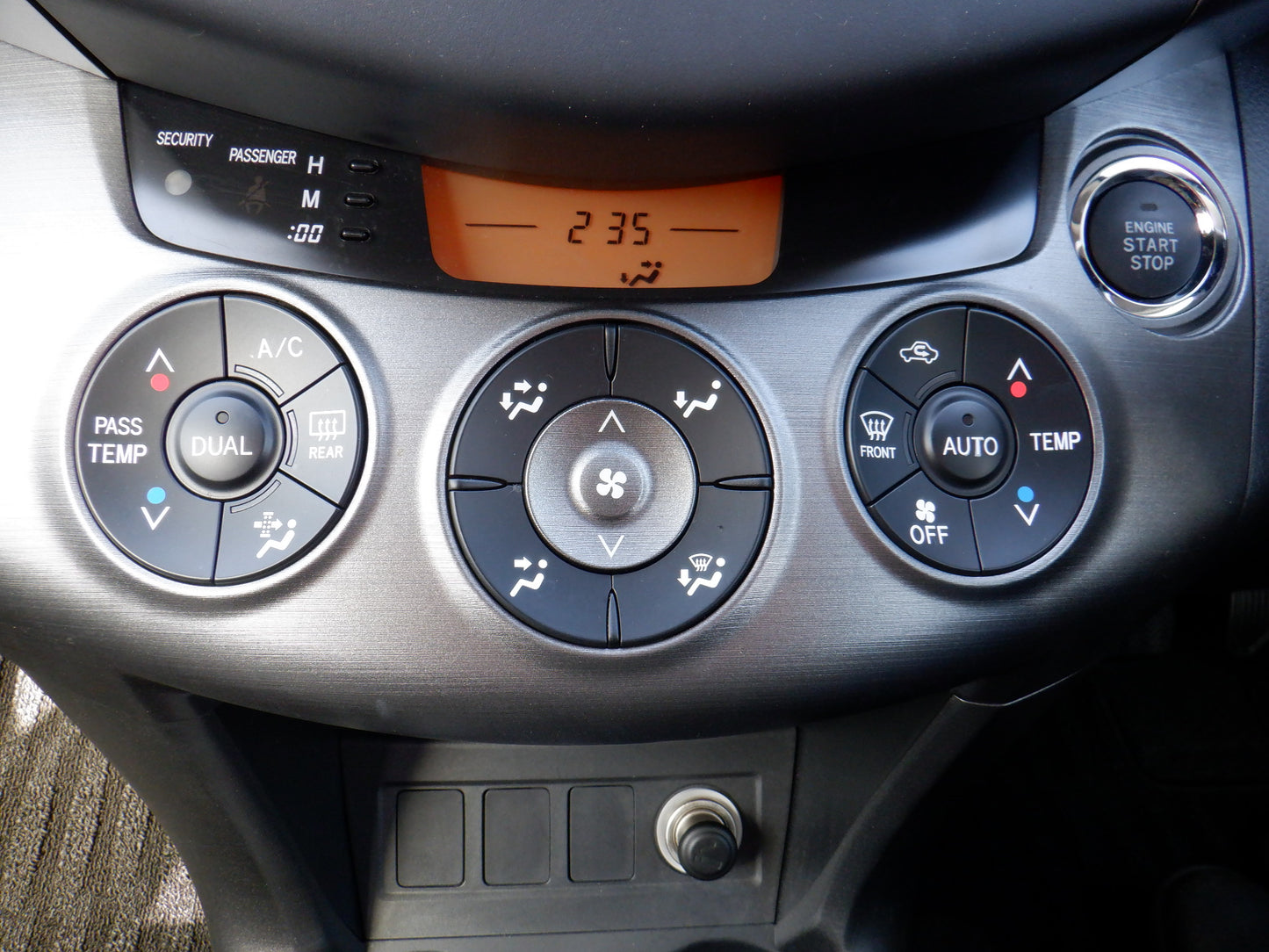 865 TOYOTA VANGUARD 240S 2012 ACA38-5222031