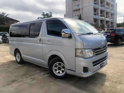 715 TOYOTA HIACE DX 2013