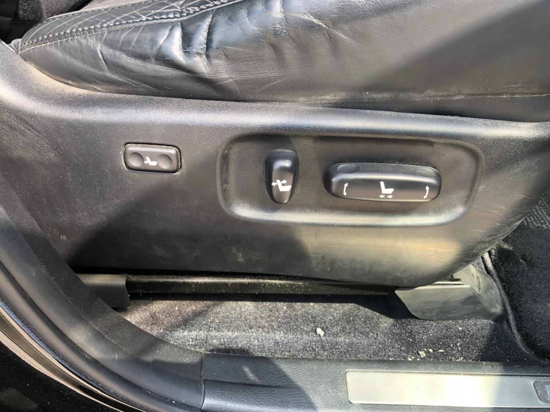 764. Toyota Harrier 240G L-Package Alcantara 2009