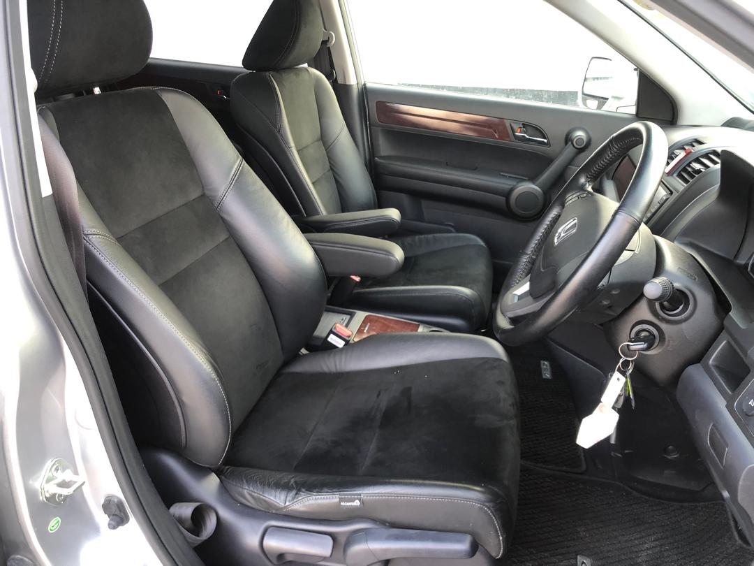 837	HONDA CR-V	ZL HDD NAVI ALCANTARA STYLE 2010 RE3-1301343 DIRECT SHIPMENT FROM TOYOTA DEALER IN JAPAN