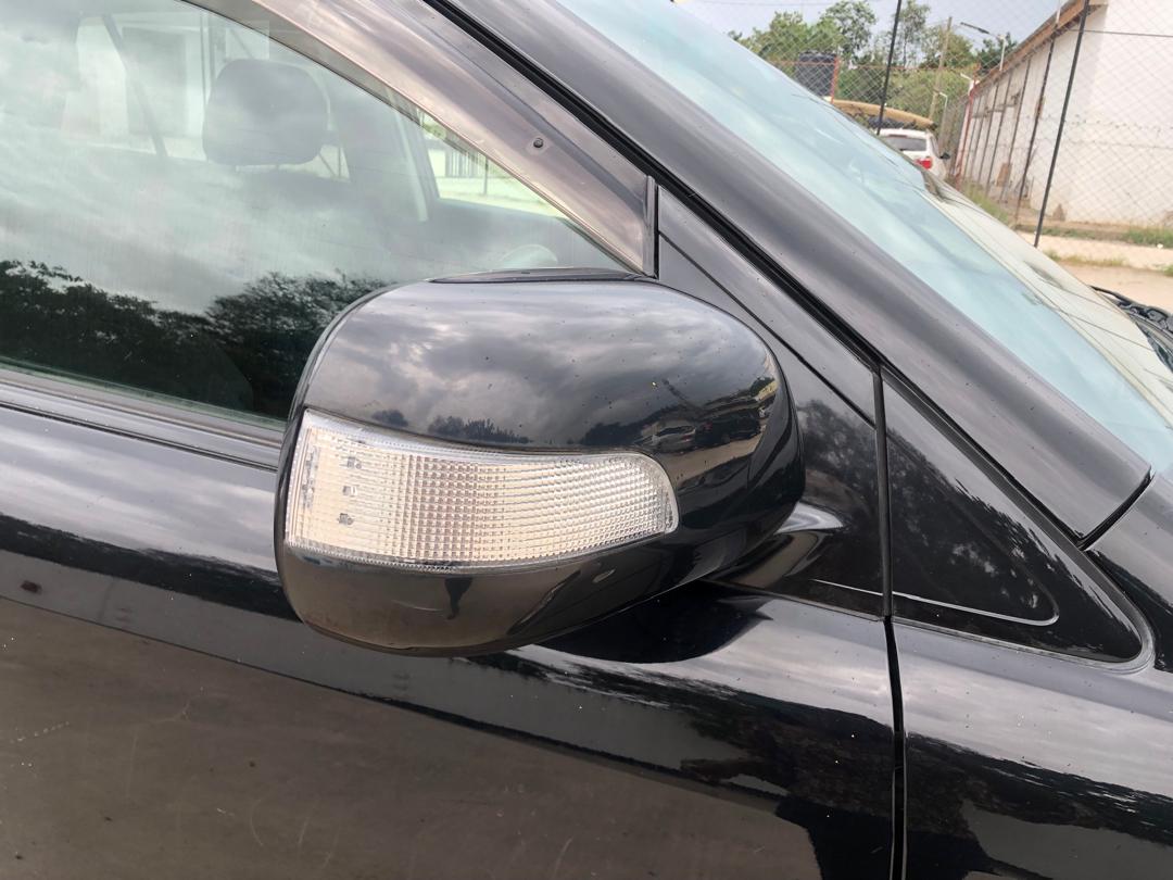 834. Toyota Harrier 240G 2009