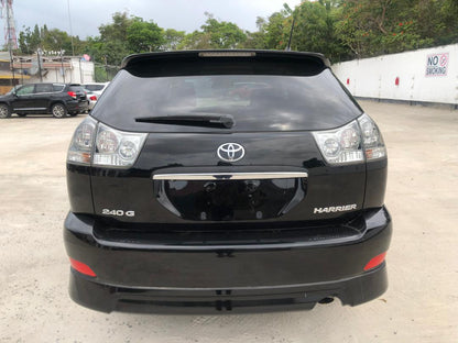 834. Toyota Harrier 240G 2009