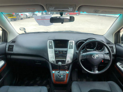 834. Toyota Harrier 240G 2009