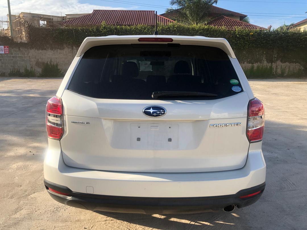 827. Subaru Forester 2.0I-L EYESIGHT 2014