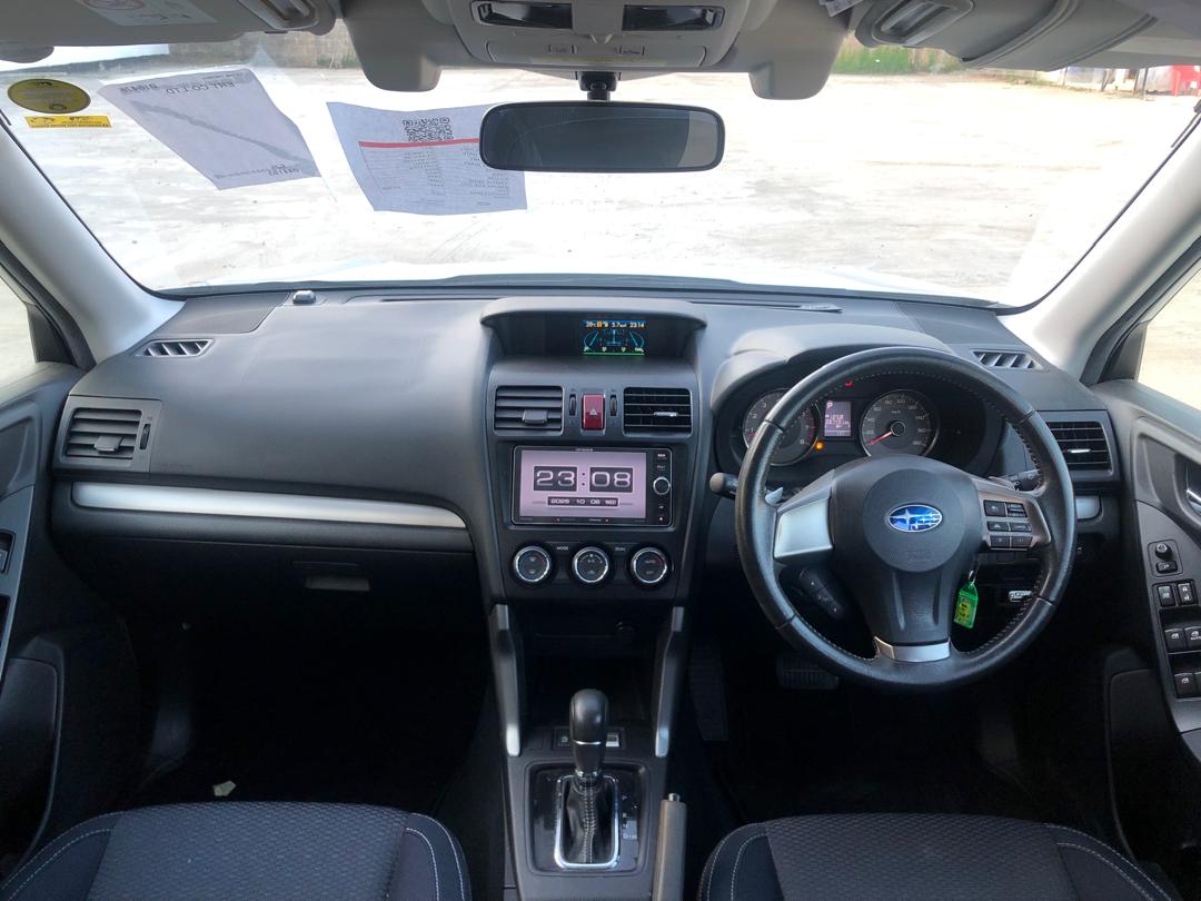 827. Subaru Forester 2.0I-L EYESIGHT 2014