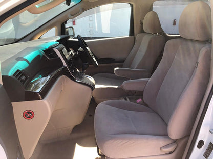 820. Toyota Alphard 240X 2012
