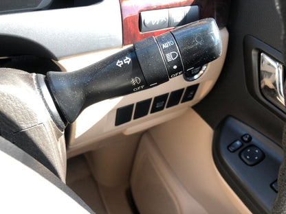 820. Toyota Alphard 240X 2012