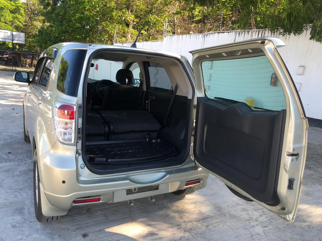 829. Toyota Rush  G 2010