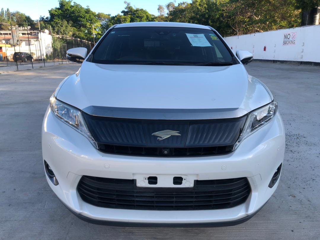 891 TOYOTA HARRIER PREMIUM ADVANCE PACKAGE 2014 / Milage: 154,205 Km