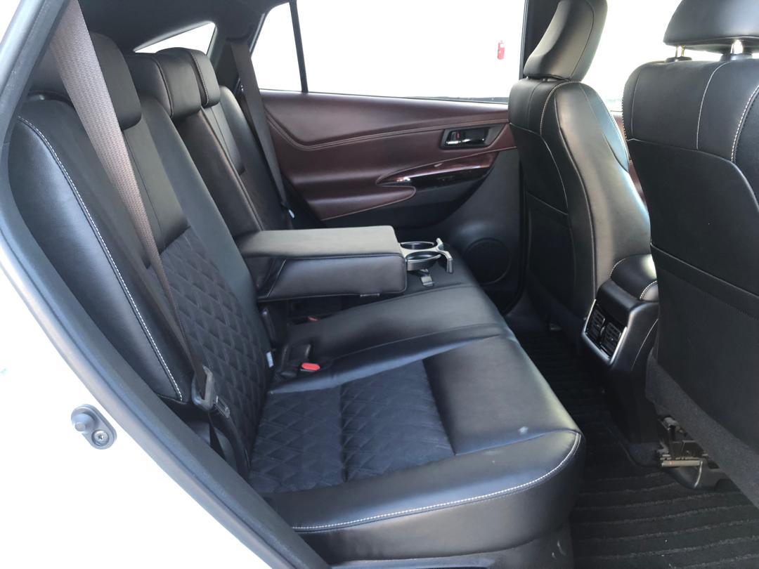 891 TOYOTA HARRIER PREMIUM ADVANCE PACKAGE 2014 / Milage: 154,205 Km