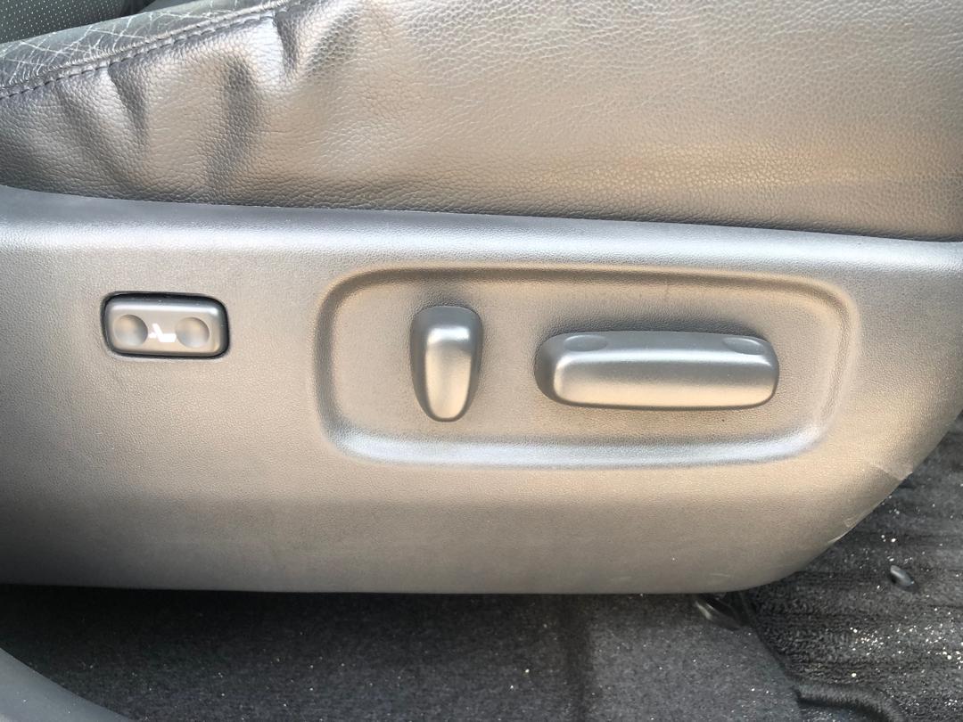 847	TOYOTA	VANGUARD 240S G PACKAGE 2010 ACA38-5170096 DIRECT SHIPMENT FROM TOYOTA DEALER IN JAPAN