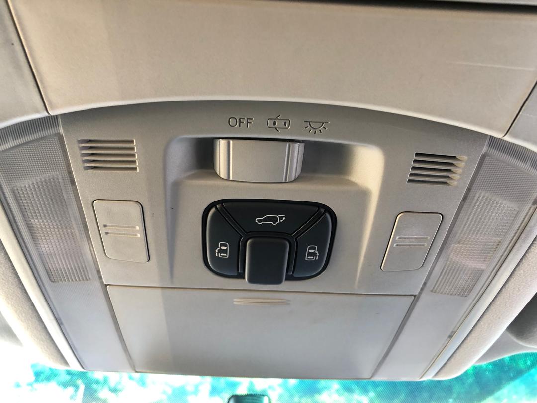 874. TOYOTA Alphard 240S Premium Selection II 2010