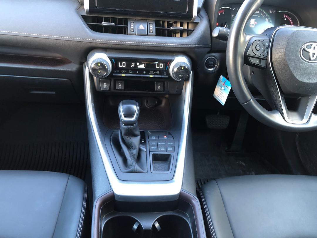 844. TOYOTA RAV-4 G 2020