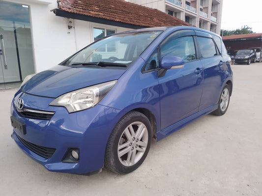 894. TOYOTA RACTIS S