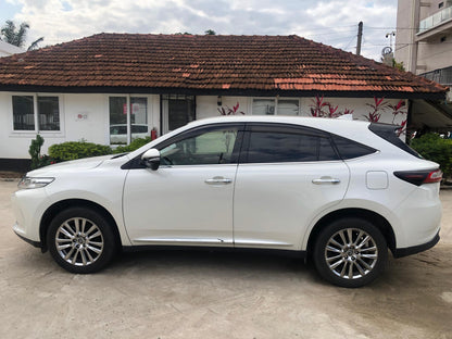 1033. HARRIER PREMIUM 2018 Mileage: 34,272 Km