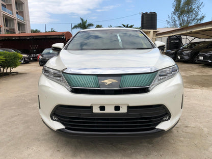 1033. HARRIER PREMIUM 2018 Mileage: 34,272 Km
