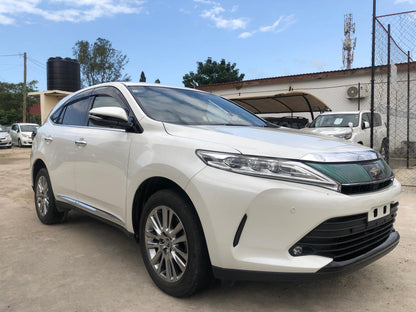 1033. HARRIER PREMIUM 2018 Mileage: 34,272 Km