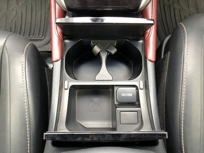 1033. HARRIER PREMIUM 2018 Mileage: 34,272 Km