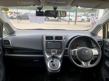 1032 TOYOTA RACTIS G 2012