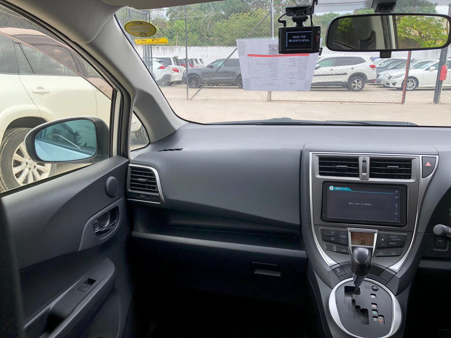 1032 TOYOTA RACTIS G 2012