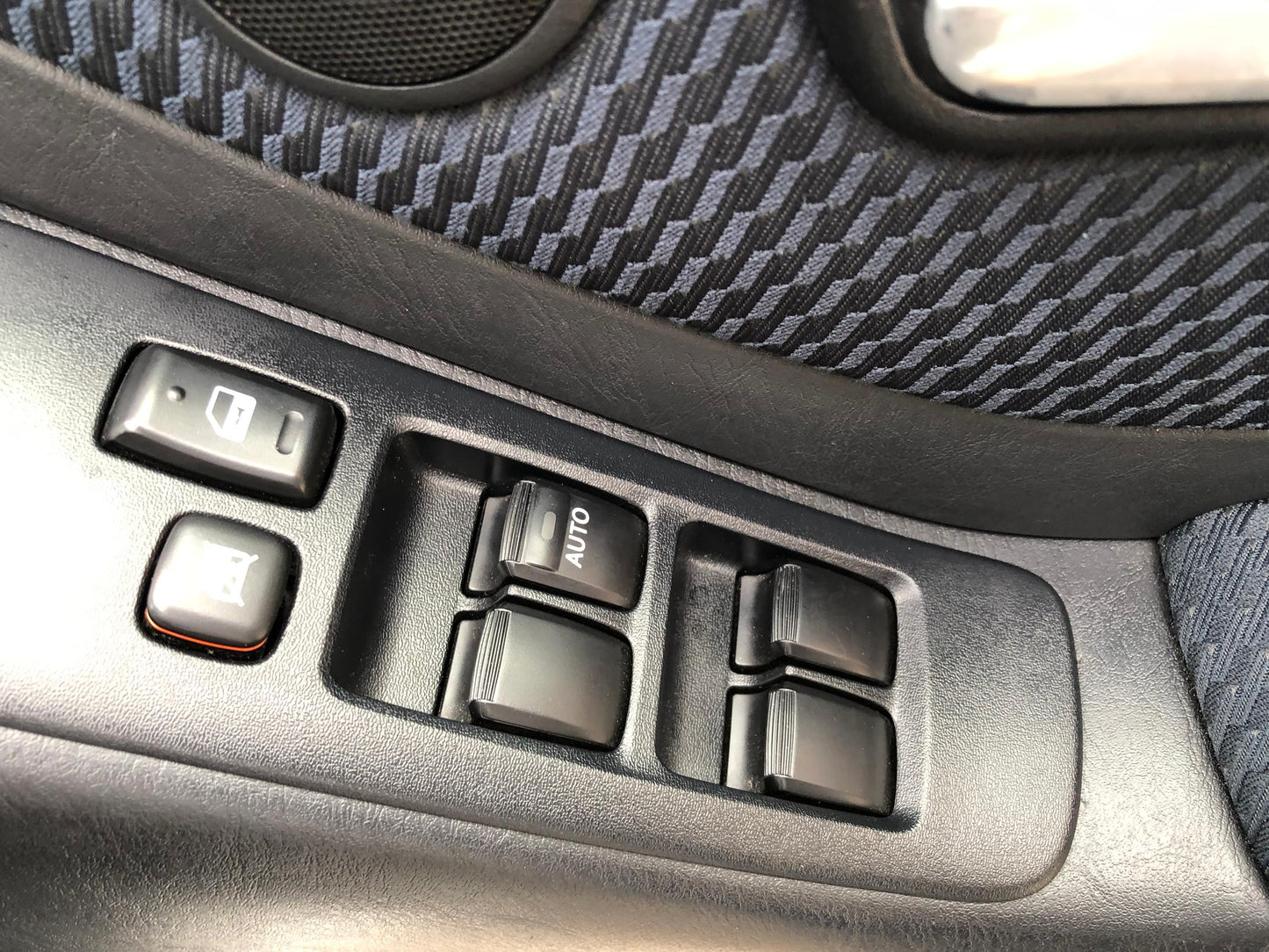 1041 TOYOTA KLUGER L 2.4S 2003 ACU20-0077627