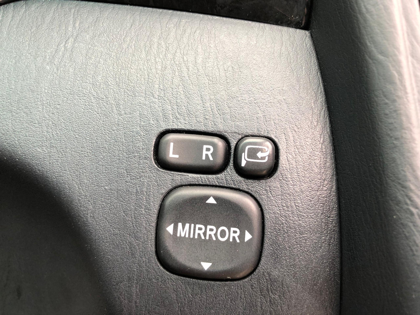 1041 TOYOTA KLUGER L 2.4S 2003 ACU20-0077627