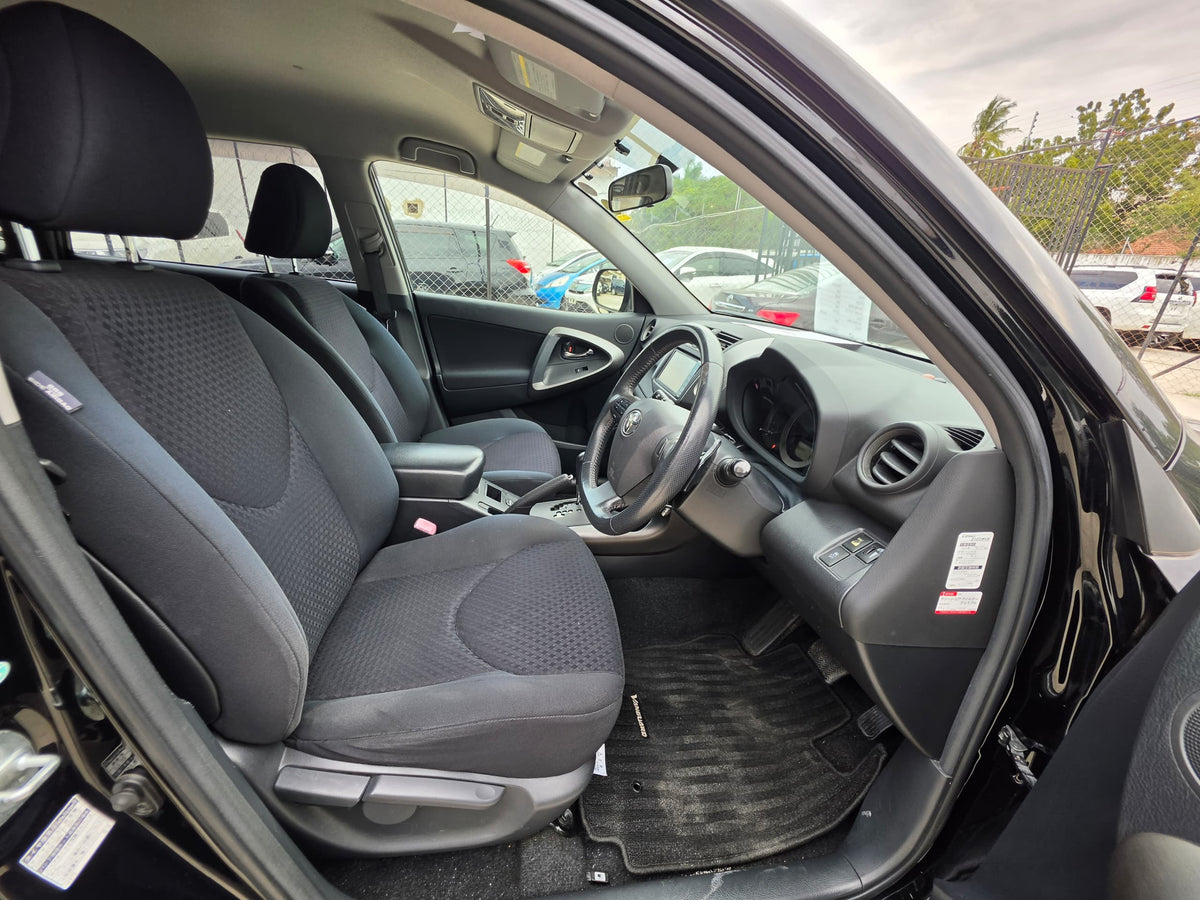 1047 TOYOTA VANGUARD 240 S-PKG 2010