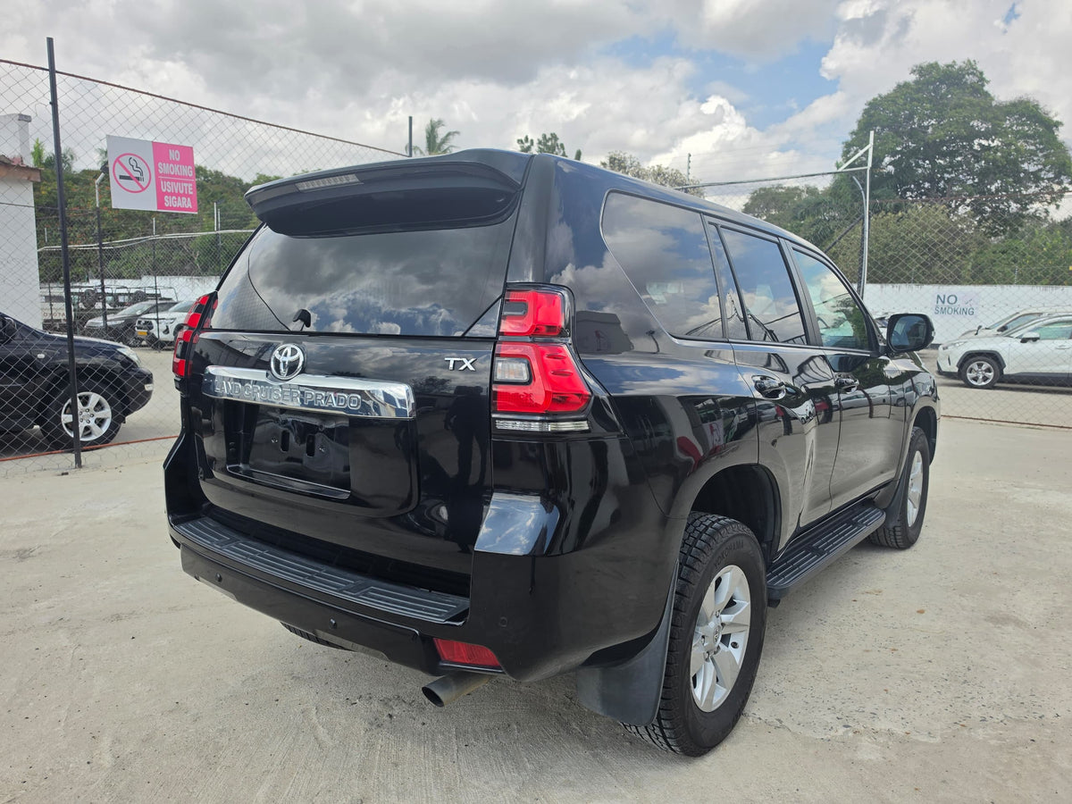 1046. TOYOTA LAND CRUISER PRADO TX