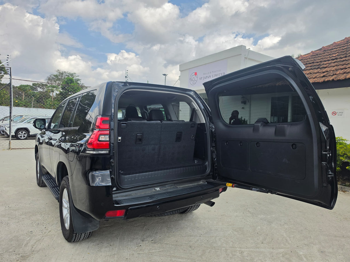 1046. TOYOTA LAND CRUISER PRADO TX